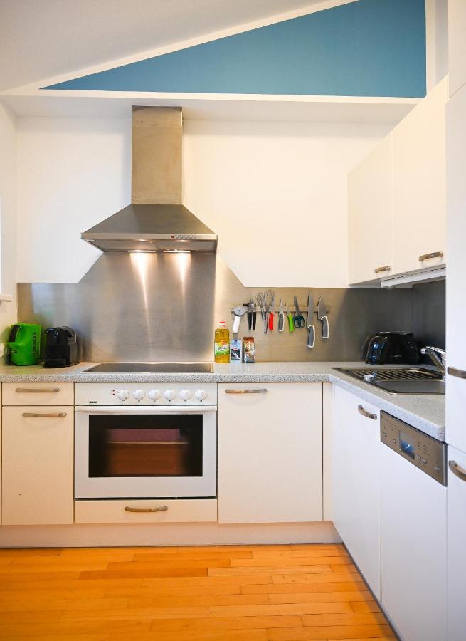 Modern Center Apartment